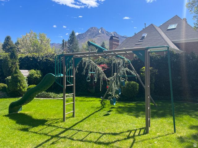 2051 E NORMANDYWOODS CT, Holladay, UT 84117