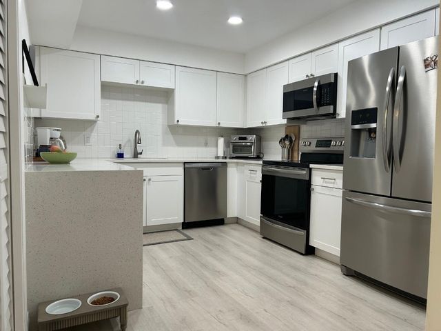 16325 Golf Club Road 109, Weston, FL 33326