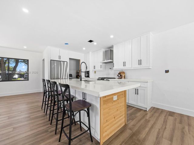 10415 SW 200th St, Cutler Bay, FL 33157