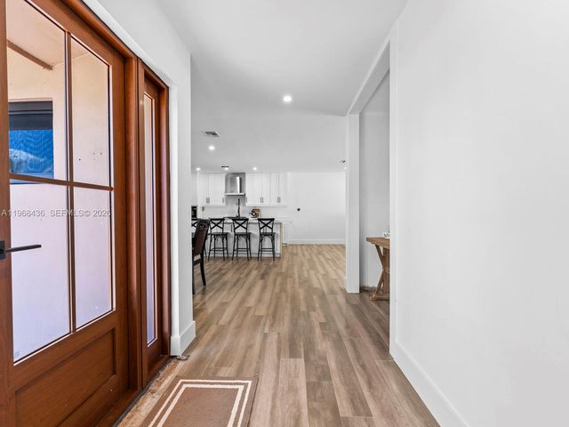 10415 SW 200th St, Cutler Bay, FL 33157