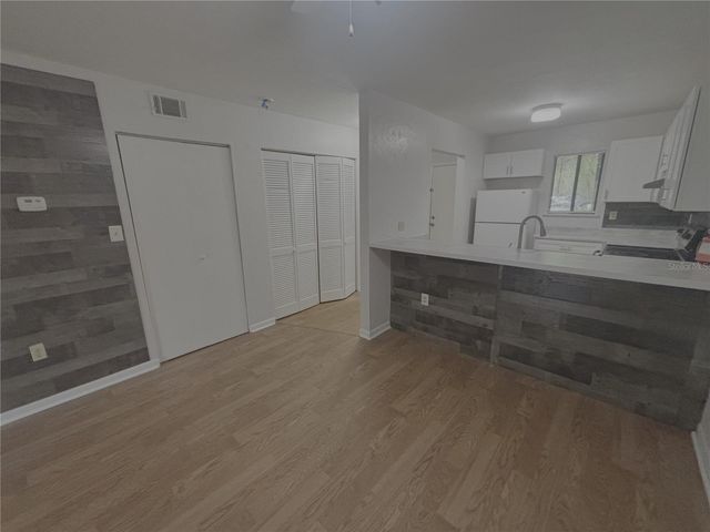 81 SE 16TH AVENUE D-103, Gainesville, FL 32601