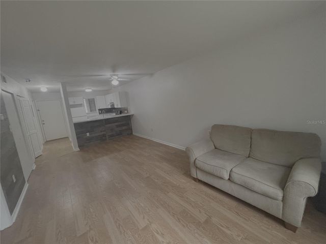 81 SE 16TH AVENUE D-103, Gainesville, FL 32601