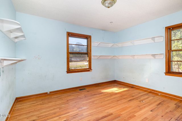 4737 Rosehill Road, Fayetteville, NC 28311