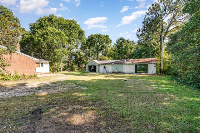 4737 Rosehill Road, Fayetteville, NC 28311