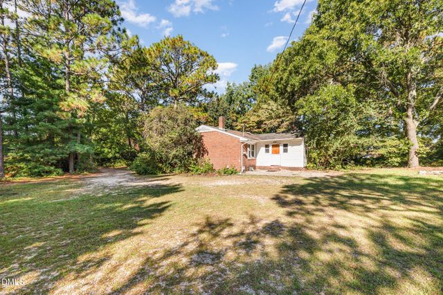 4737 Rosehill Road, Fayetteville, NC 28311