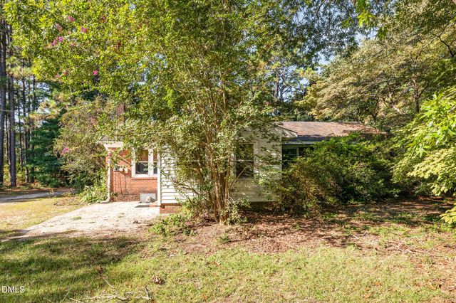 4737 Rosehill Road, Fayetteville, NC 28311