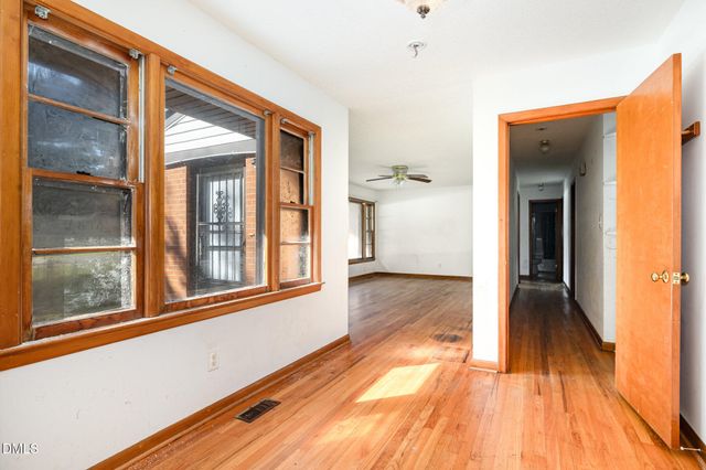 4737 Rosehill Road, Fayetteville, NC 28311