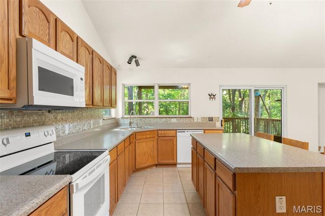 1935 Anchorage Drive, Festus, MO 63028