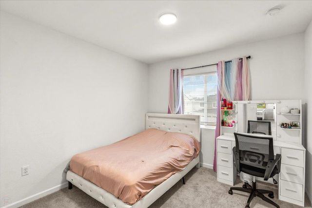 6421 Maple Leaf Ln, Riverbank, CA 95367