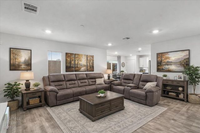 6421 Maple Leaf Ln, Riverbank, CA 95367