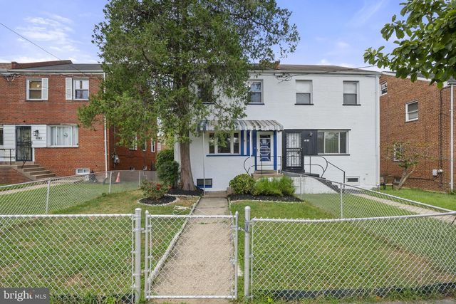 4956 SARGENT RD NE, Washington, DC 20017