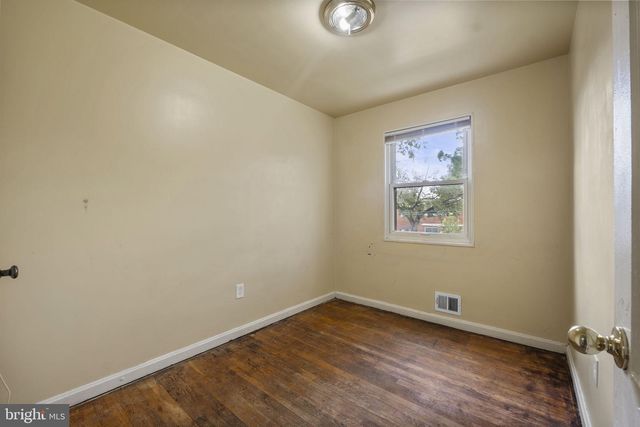 4956 SARGENT RD NE, Washington, DC 20017