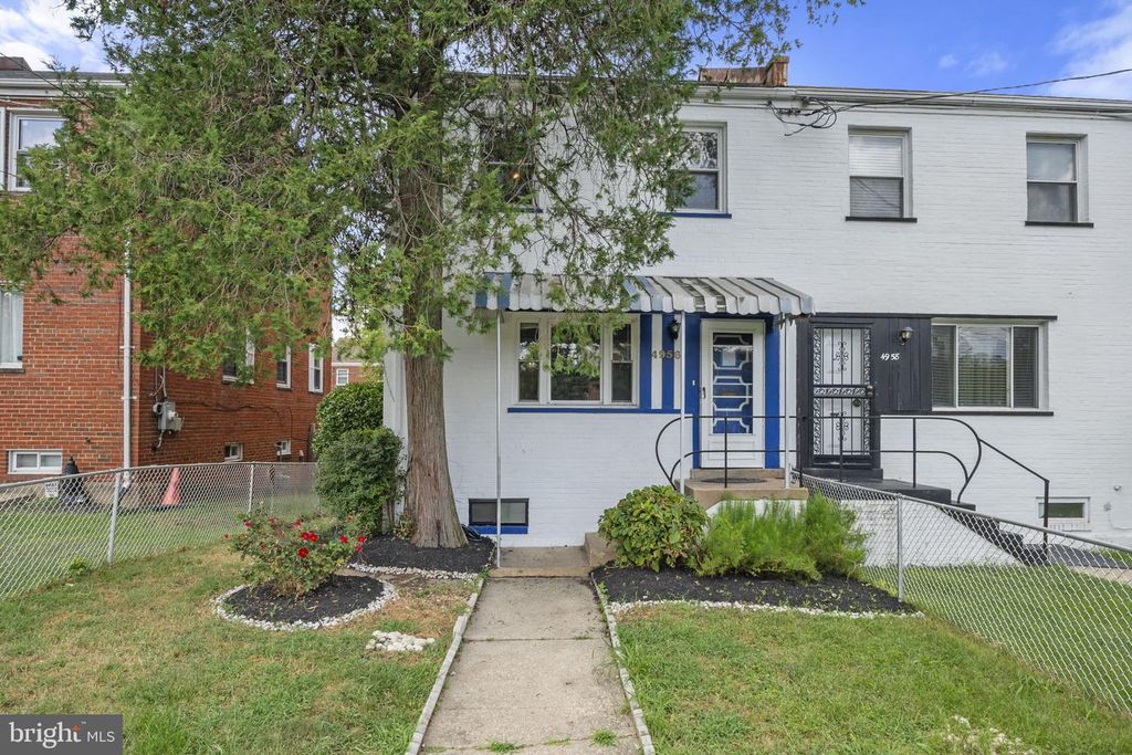 4956 SARGENT RD NE, Washington, DC 20017