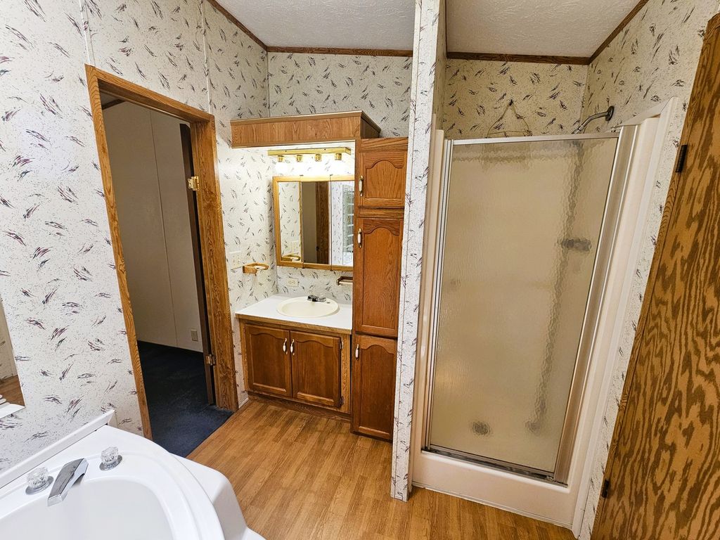 Image 30 of property listing at 14230 E Windsong Road, Mt Vernon, IL 62864