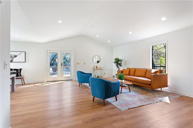 3507 Vinings North Trail SE, Smyrna, GA 30080