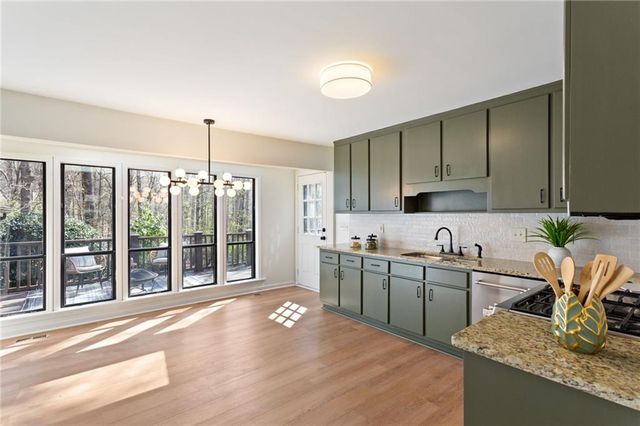 3507 Vinings North Trail SE, Smyrna, GA 30080