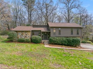 3507 Vinings North Trail SE, Smyrna, GA 30080