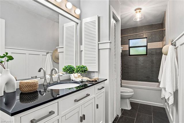 4971 Hickory Wood DR, Naples, FL 34119