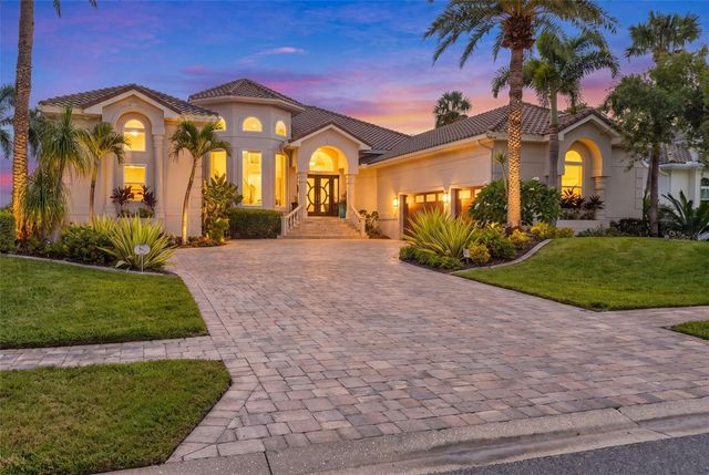 6320 PASADENA POINT BOULEVARD, Gulfport, FL 33707