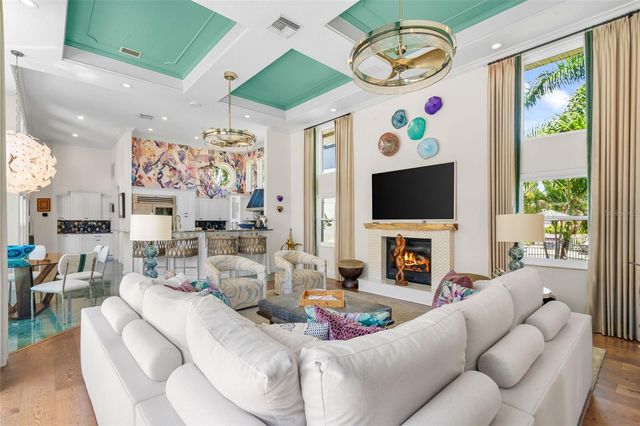 6320 PASADENA POINT BOULEVARD, Gulfport, FL 33707