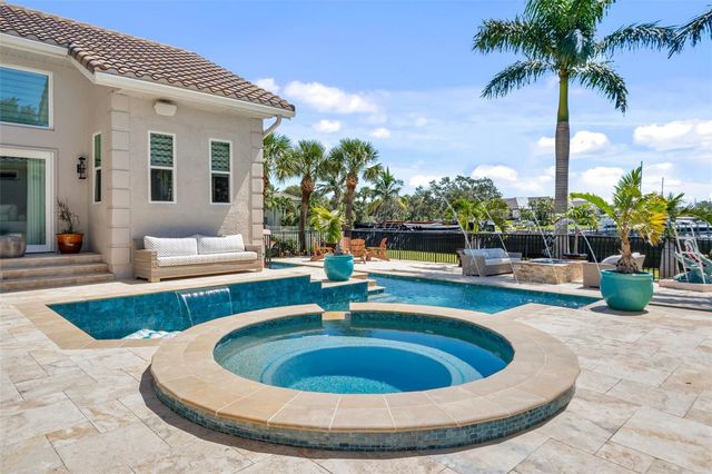 6320 PASADENA POINT BOULEVARD, Gulfport, FL 33707