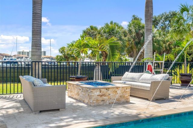 6320 PASADENA POINT BOULEVARD, Gulfport, FL 33707