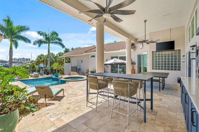 6320 PASADENA POINT BOULEVARD, Gulfport, FL 33707