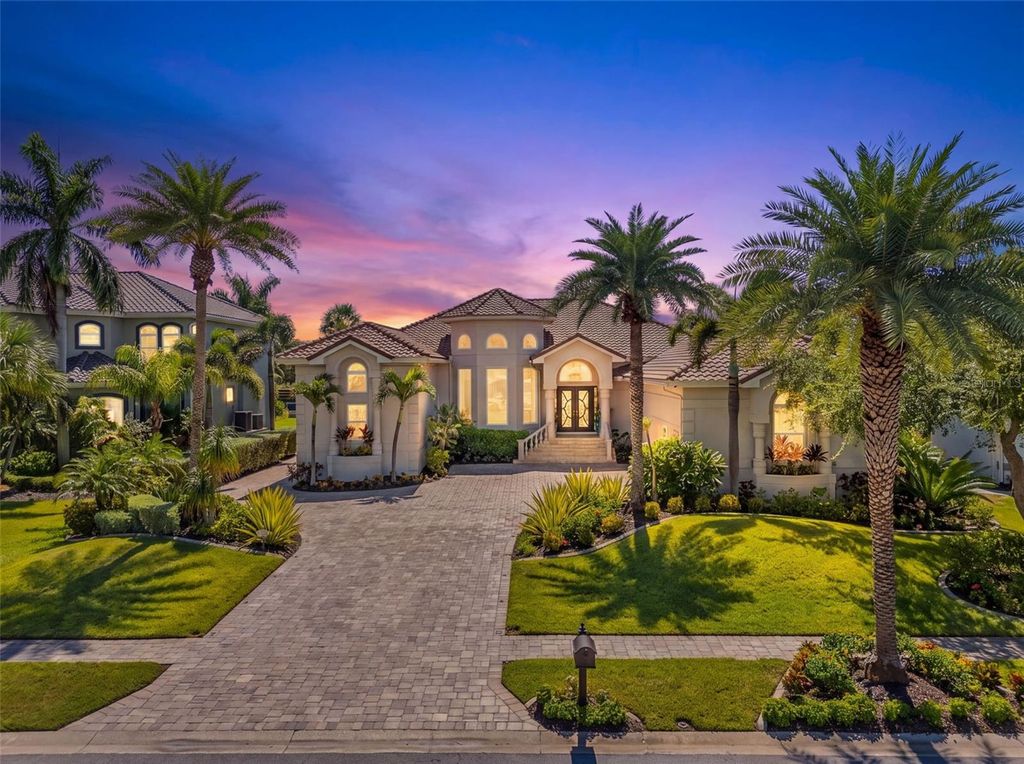6320 PASADENA POINT BOULEVARD, Gulfport, FL 33707
