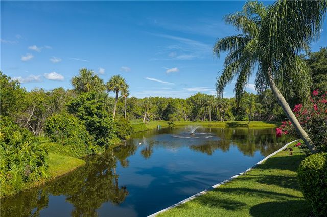 220 S Peppertree Drive, Vero Beach, FL 32963