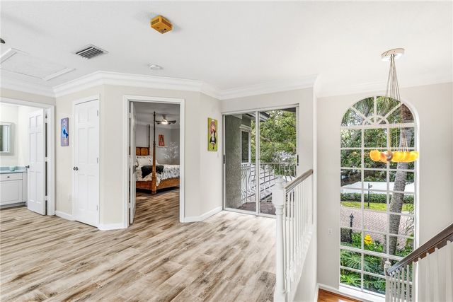 220 S Peppertree Drive, Vero Beach, FL 32963