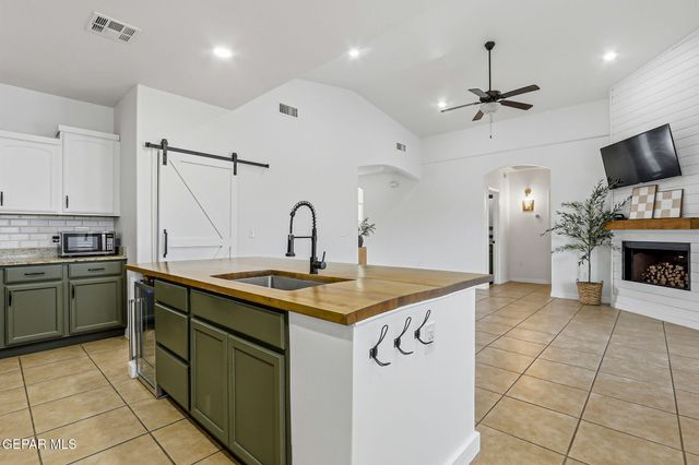 536 El Cerro Drive, Sunland Park, NM 88063