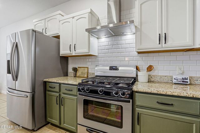 536 El Cerro Drive, Sunland Park, NM 88063