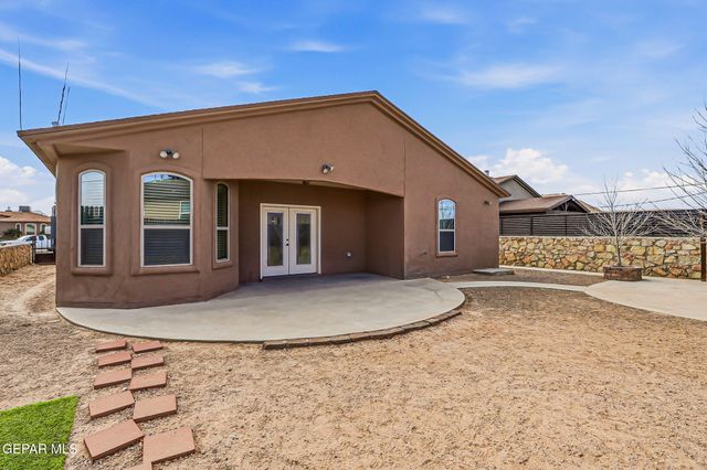 536 El Cerro Drive, Sunland Park, NM 88063