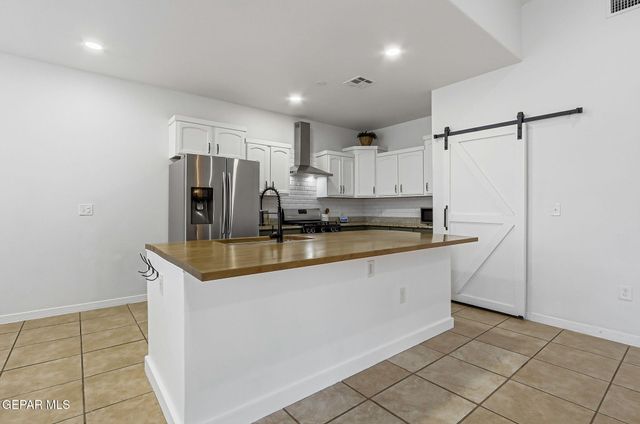 536 El Cerro Drive, Sunland Park, NM 88063