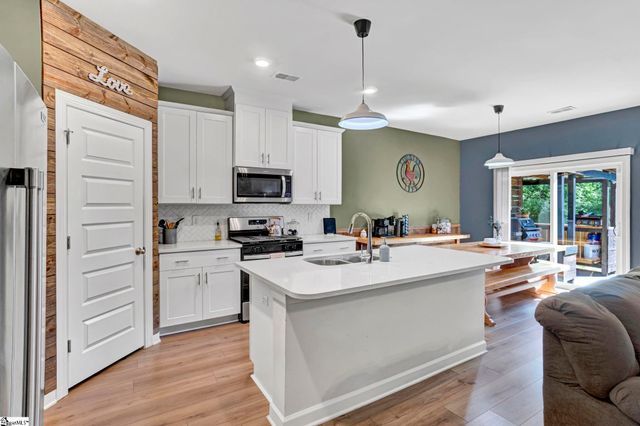 135 Mainsail Way, Spartanburg, SC 29302