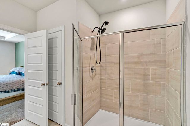 135 Mainsail Way, Spartanburg, SC 29302