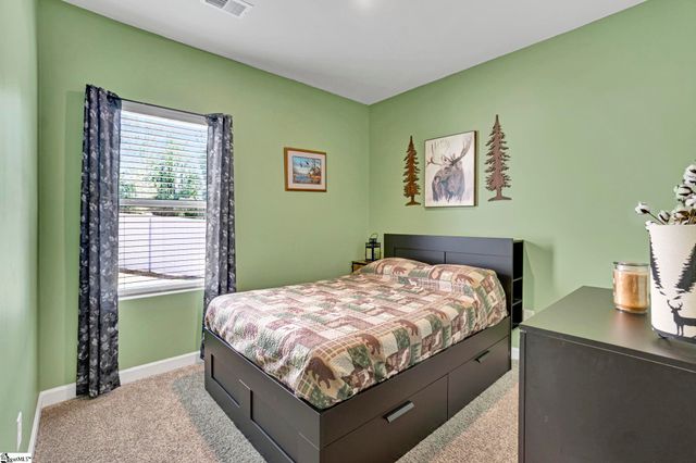 135 Mainsail Way, Spartanburg, SC 29302