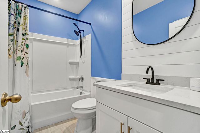 135 Mainsail Way, Spartanburg, SC 29302