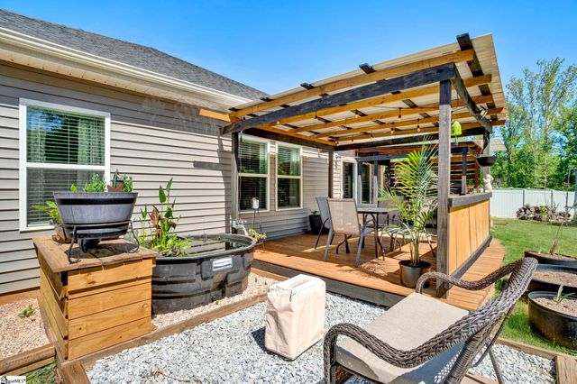 135 Mainsail Way, Spartanburg, SC 29302