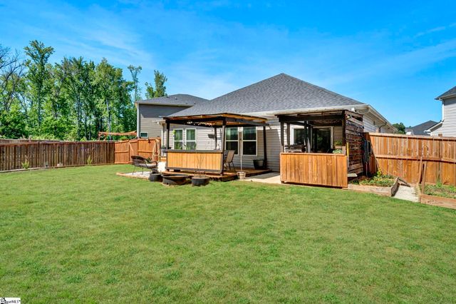 135 Mainsail Way, Spartanburg, SC 29302