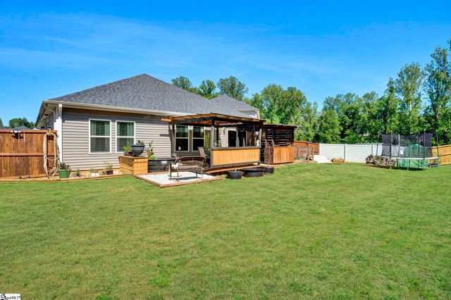 135 Mainsail Way, Spartanburg, SC 29302