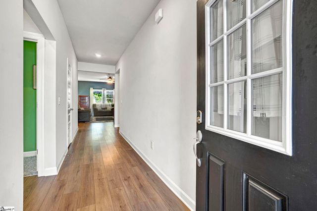 135 Mainsail Way, Spartanburg, SC 29302