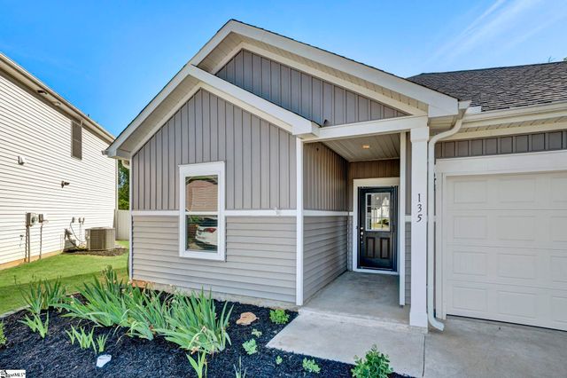 135 Mainsail Way, Spartanburg, SC 29302
