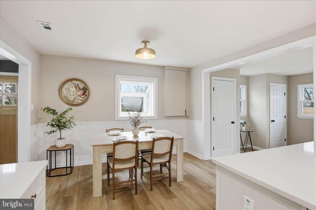 2472 LEAMAN RD, Ronks, PA 17572