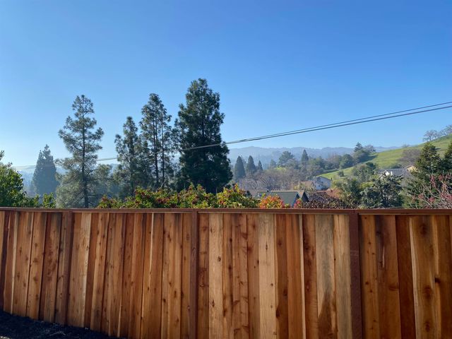 11 Paddock Ct, Pleasant Hill, CA 94523