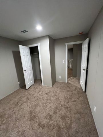 197 E Sweden Street, Walnut Springs, TX 76690