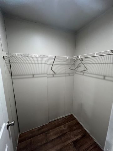 197 E Sweden Street, Walnut Springs, TX 76690