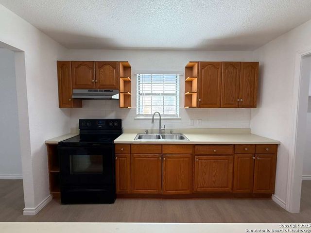 8307 Maple Ridge, San Antonio, TX 78239