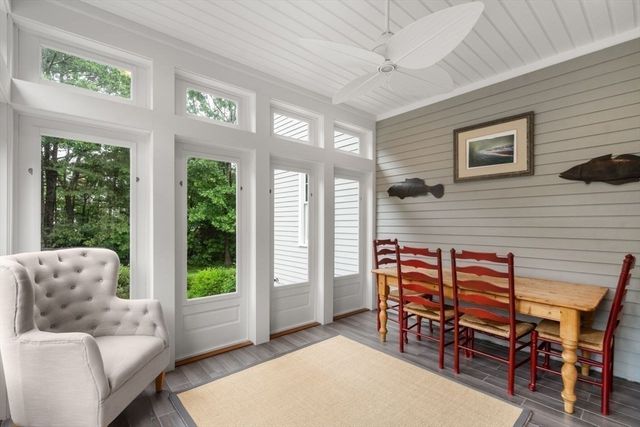 293 Wattaquadock Hill Rd, Bolton, MA 01740
