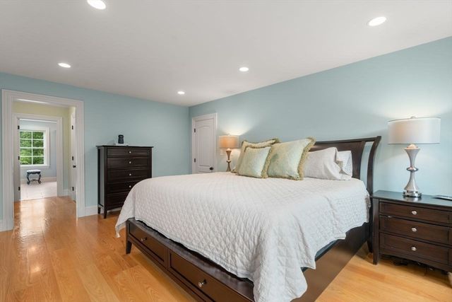 293 Wattaquadock Hill Rd, Bolton, MA 01740